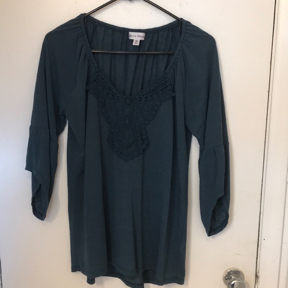 Women’s blouse with 3/4 sleeves, Size M, Rebecca Malone, green, motif on front